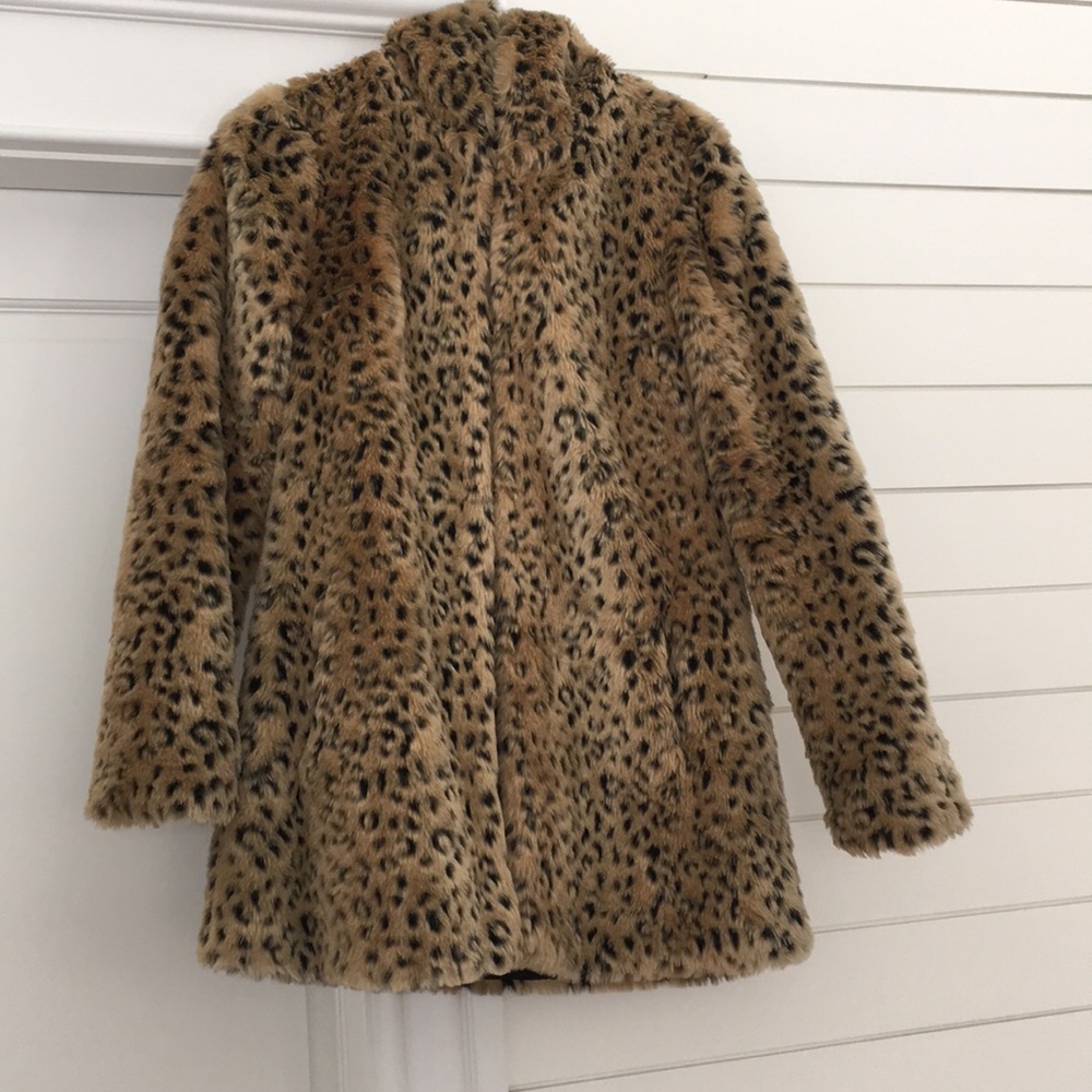 Fur coat leopard